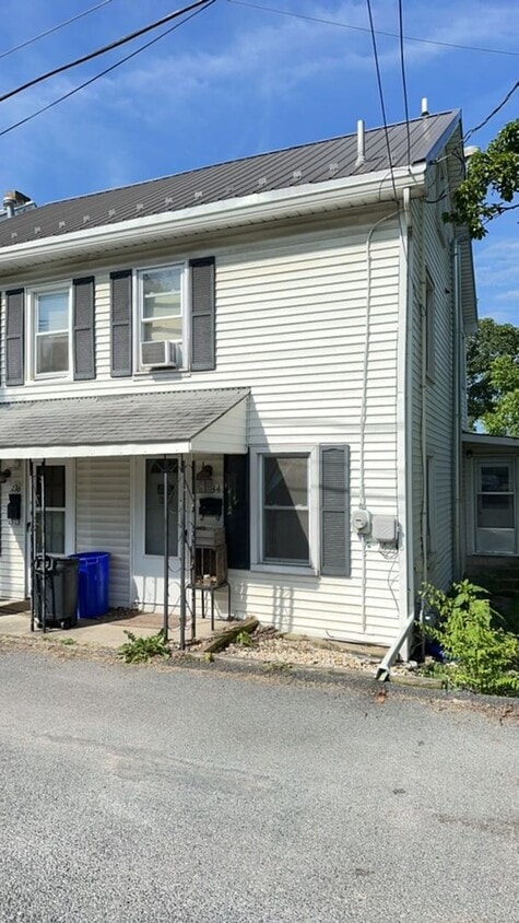 Building Photo - 134-136 S Gettle Ave