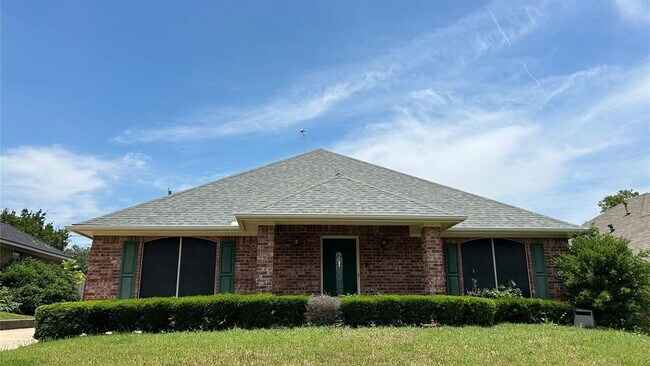 Foto del edificio - 1825 Glenway Dr