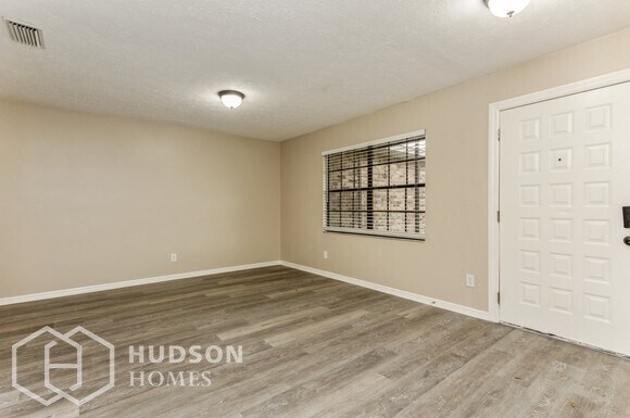 Foto del edificio - NOW AVAILABLE! 715 Millifold Pl, Brandon, ...