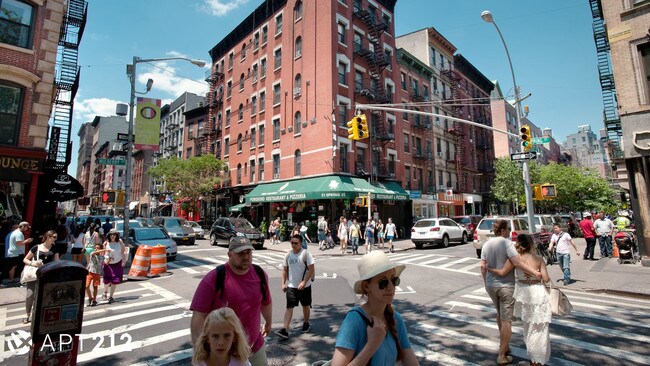 Foto del edificio - 255 Lafayette St