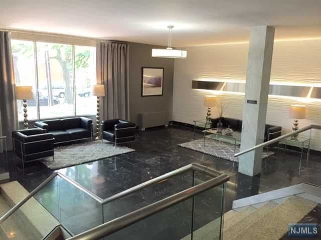 Foto del edificio - 39 E 39th St