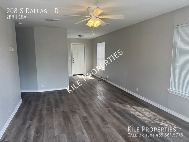 Foto del edificio - 208 S Dallas-D