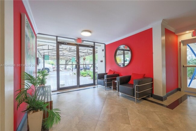 Foto del edificio - 2661 S Course Dr