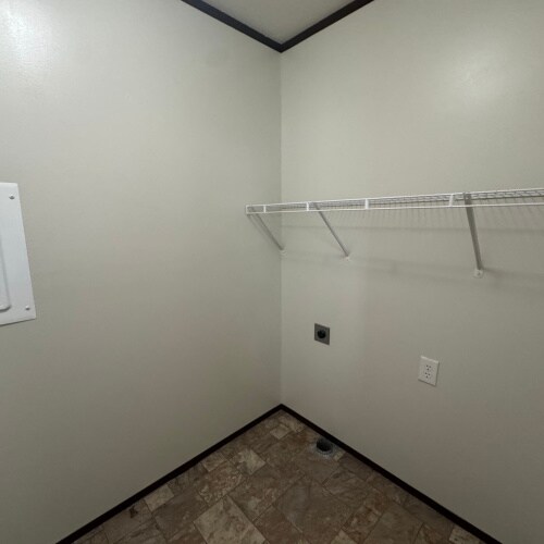 Foto del edificio - 27 Crestwood Dr