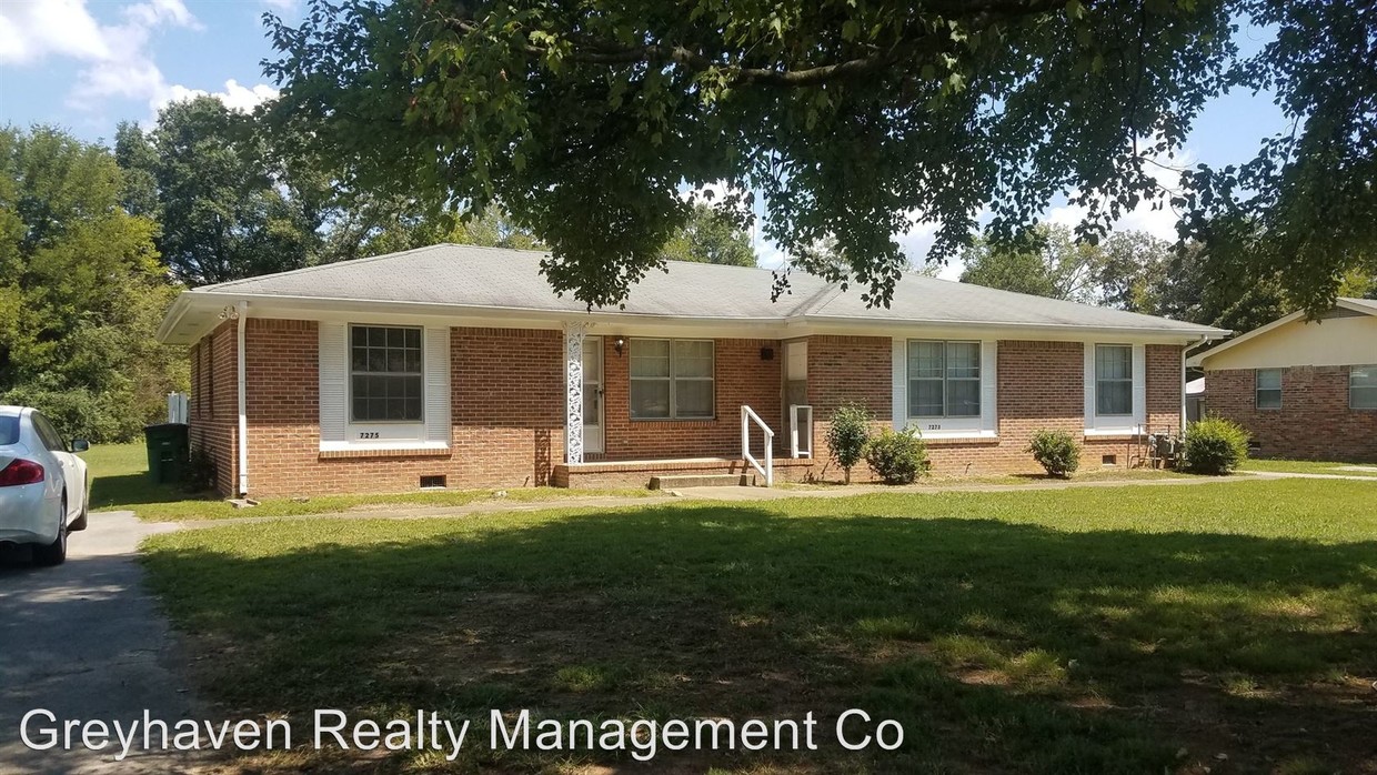 Foto principal - 7273-7275 Valley Ln