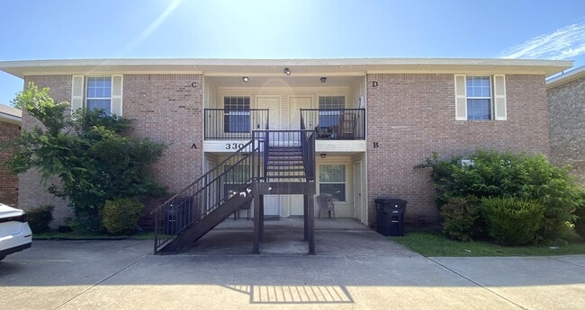 Building Photo - 330 S 40th St