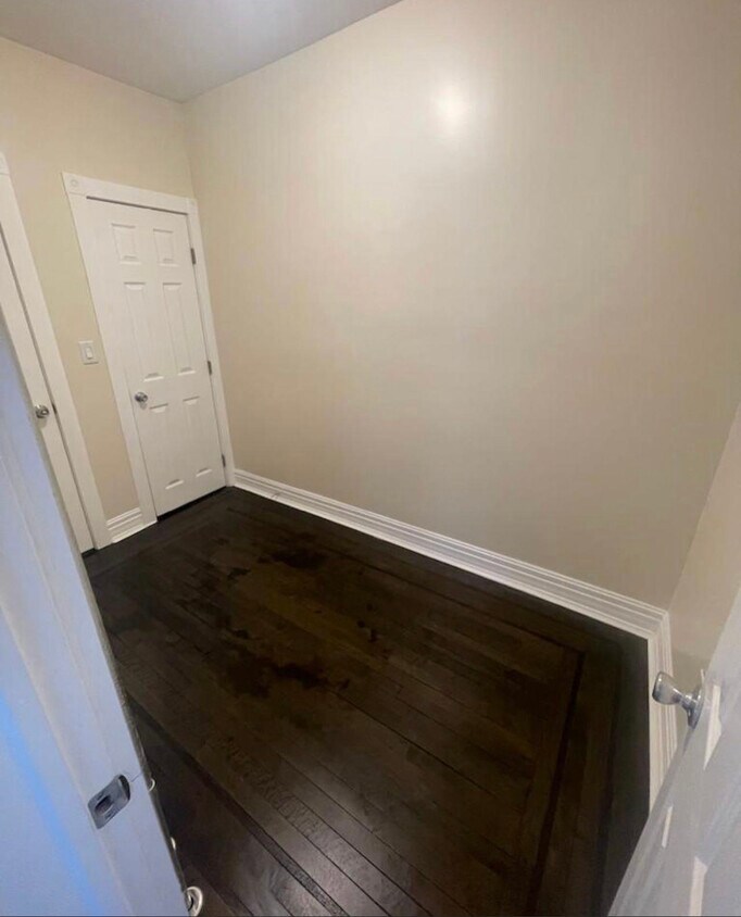 Primary Photo - 150 Clinton Pl