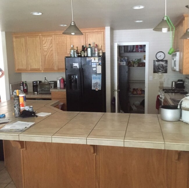 Kitchen and Pantry - 525 W 1st Ave