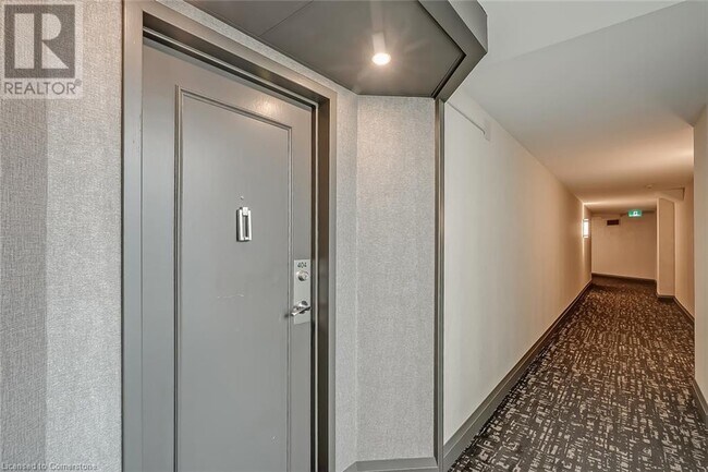 Building Photo - 415 Locust St