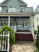 Building Photo - 280 Bassett St