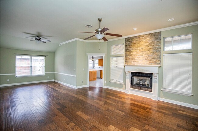 Foto del edificio - 3800 SE 8th St
