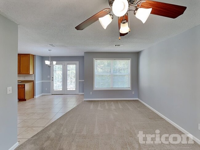 Building Photo - 420 Denali Ct