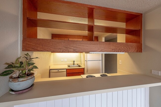 Building Photo - BEACH FRONT Partly Furnished 2/2/1 cov pkg...