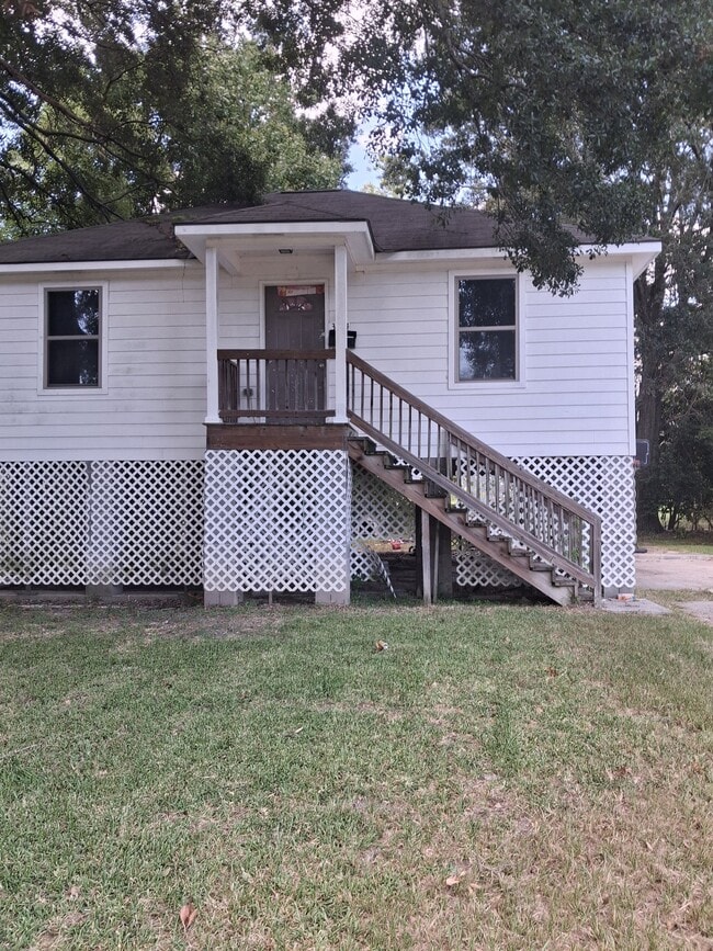 Photo - 3324 Elm Dr (Baton Rouge, LA) House