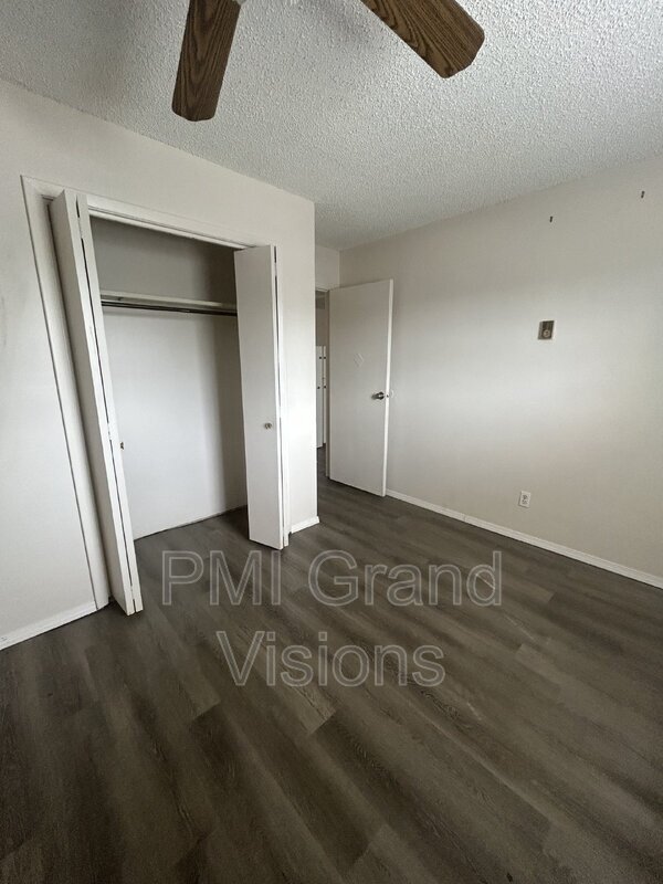 Foto del edificio - 24 W Buchanan Ave