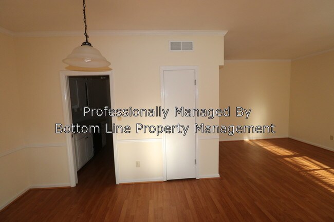 Foto del edificio - 5943 Quail Hollow Rd