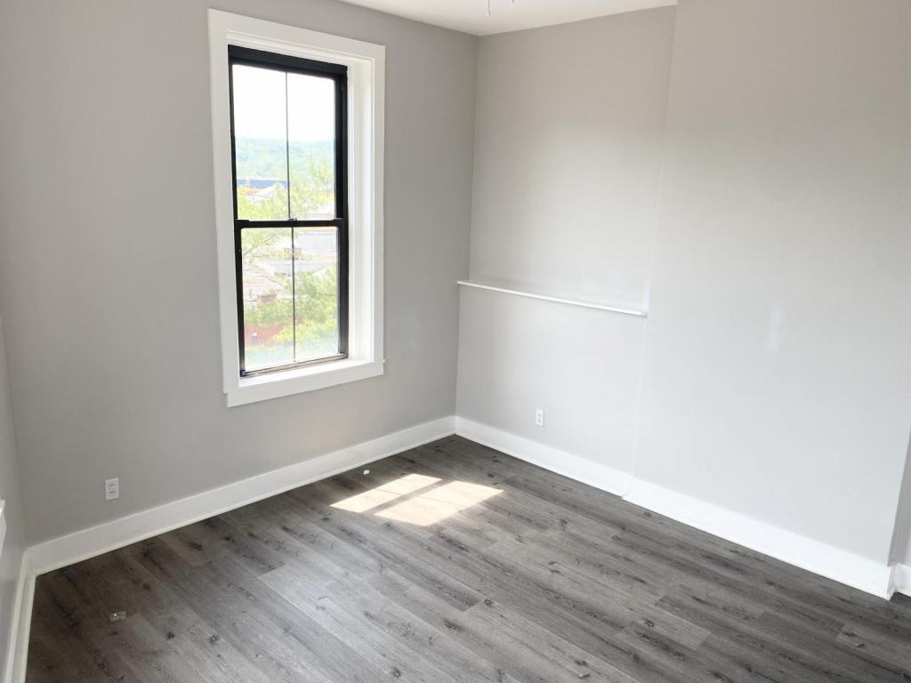 Foto del edificio - 3103 Colerain Ave