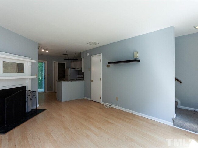 Living room - 126 Marlowe Ct