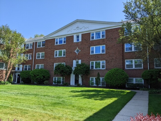 Building Photo - 1216 Harvard Terrace