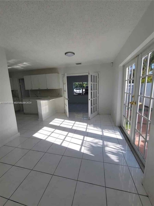 Building Photo - 12305 SW 42nd St