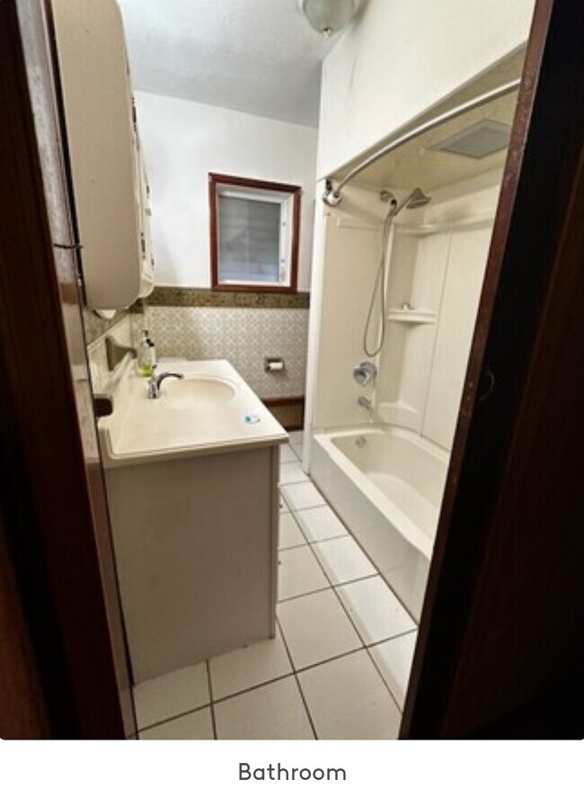 Bathroom - 7032 Cottage St