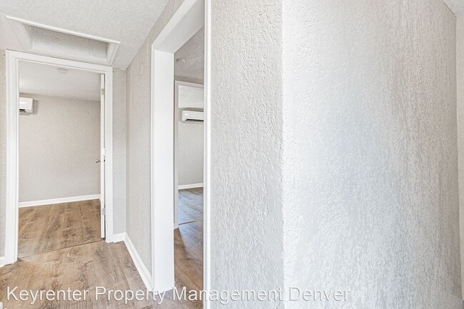 Building Photo - 2 br, 1 bath House - 4770 Vine St