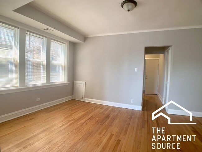 Building Photo - 1101 N Avers Ave