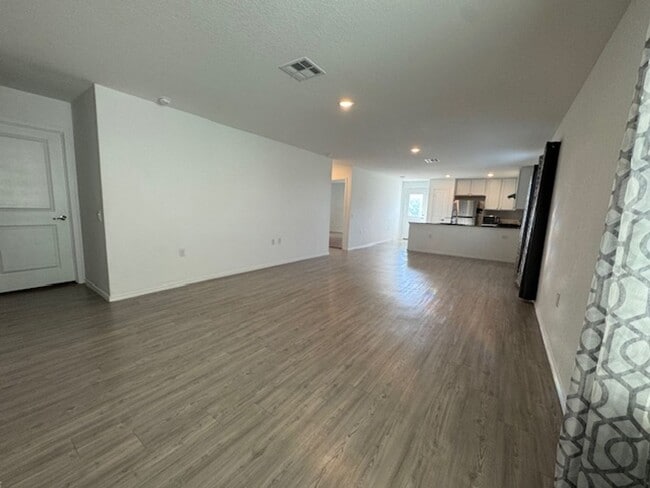 Foto del edificio - Coming soon....Lovely Newly Built 3 Bedroom 2 Bath One Story