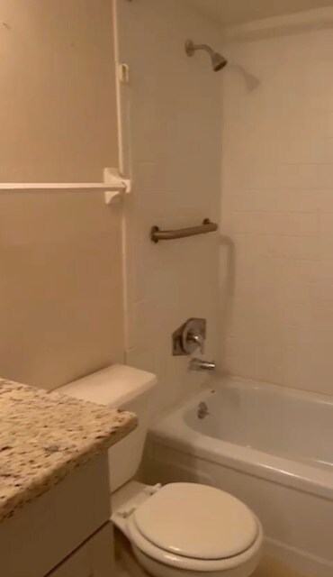 Foto del edificio - 169 Lewfield Cir