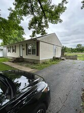 Building Photo - 303 Wilson Park Ln