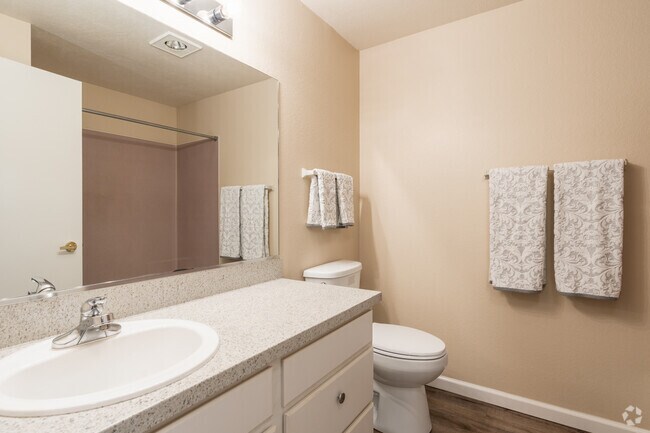 1BR, 1BA - 690SF - Cherry Ridge and Cherry Bluff Apartments