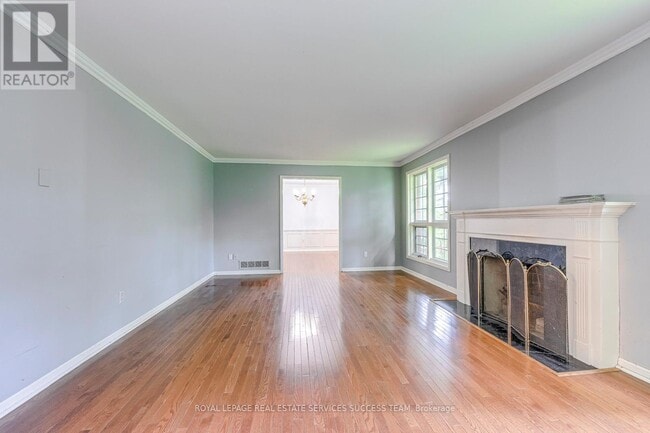 Building Photo - 1106 Crestview St