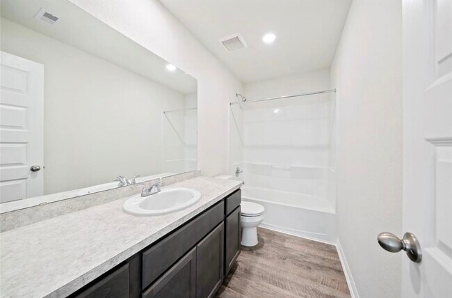 Foto del edificio - 25290 Pomegranate Pl