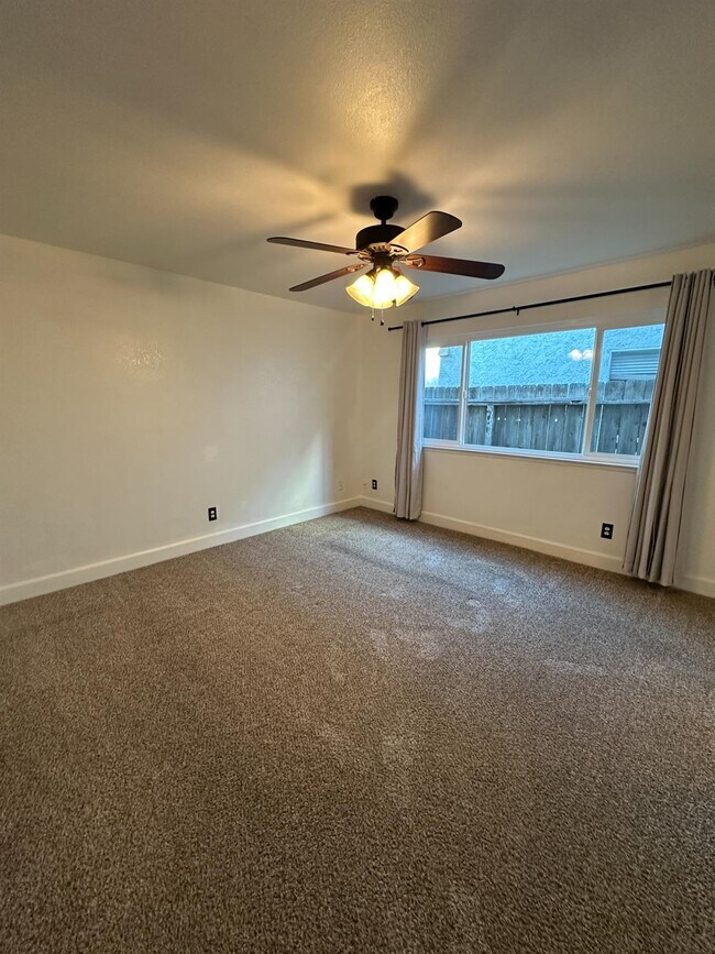 Foto del edificio - 10042 N Grouse Run