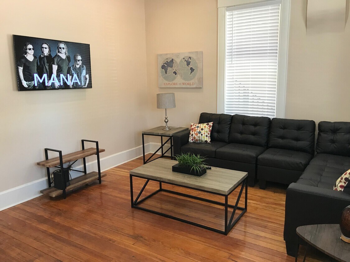 Foto principal - 1002 Prospect St