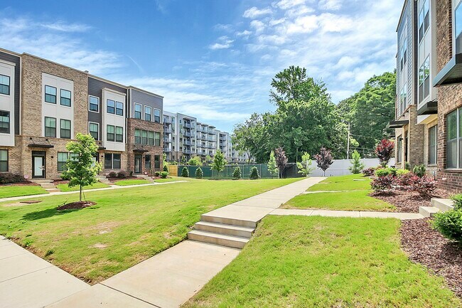 Building Photo - 1112 Gleason Way
