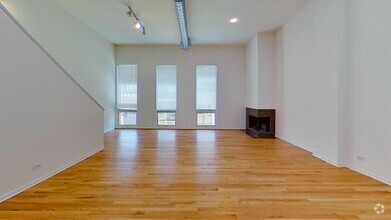 Building Photo - 1526 N Halsted St