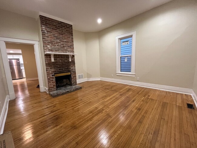 Photo - 114 S Bayly Ave (Louisville, KY) Apartment