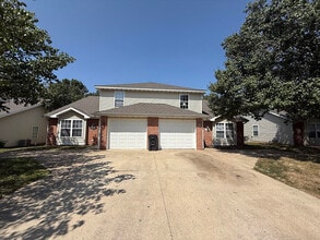 Building Photo - 1703 Hanover Blvd