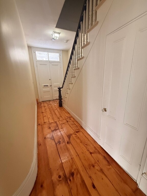 Building Photo - 117 Coburn St