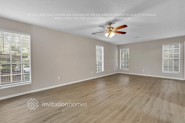 Building Photo - 755 Mountain View Dr