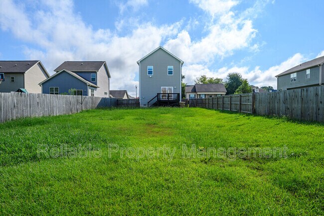 Foto del edificio - 304 Houston Ln