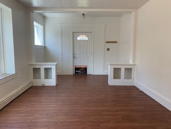 Building Photo - 36 N 200 W