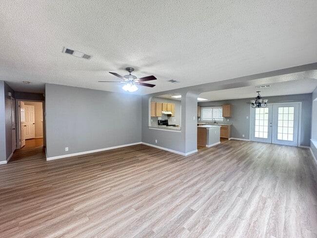 Building Photo - 10431 Westfield Pl