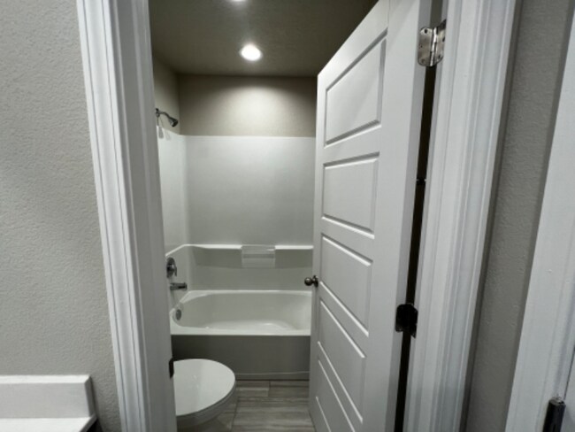 Building Photo - 1648 Tierra Verde Loop NW