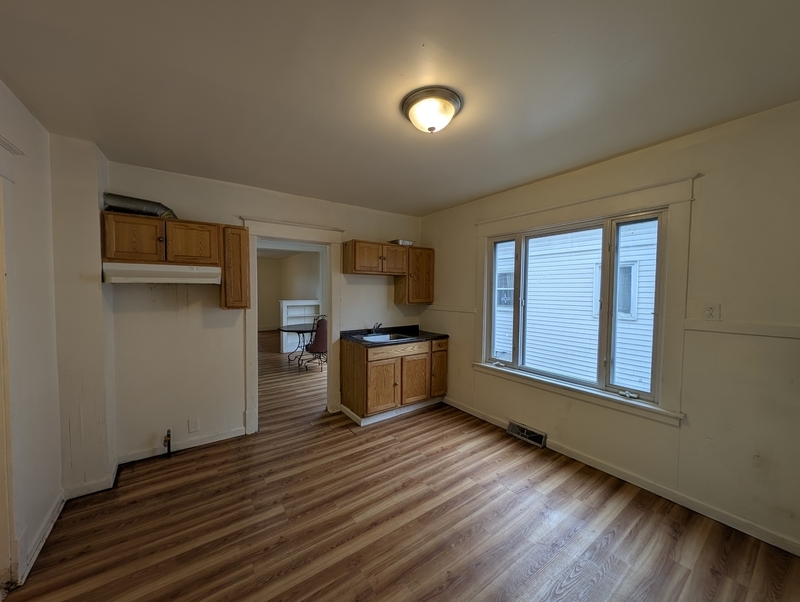 Primary Photo - 56 Randolph Ave