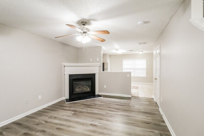 Foto del edificio - 401 Kendall Ln
