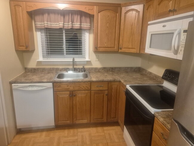 Building Photo - 26 Park Ave