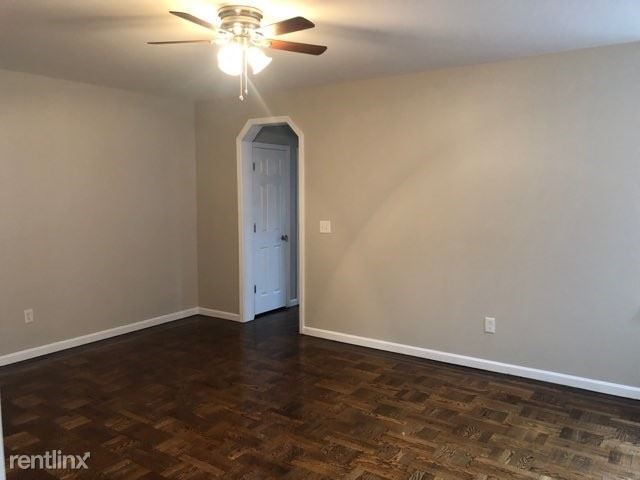 Foto del edificio - 359 N Maple Ave