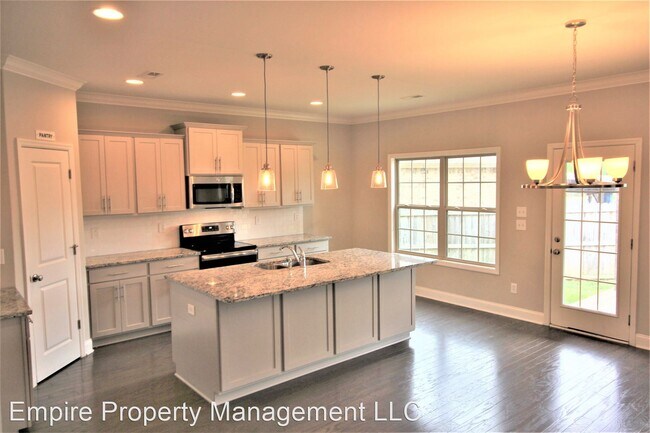 Foto del edificio - 5 br, 4 bath House - 68 Churchill Terrace